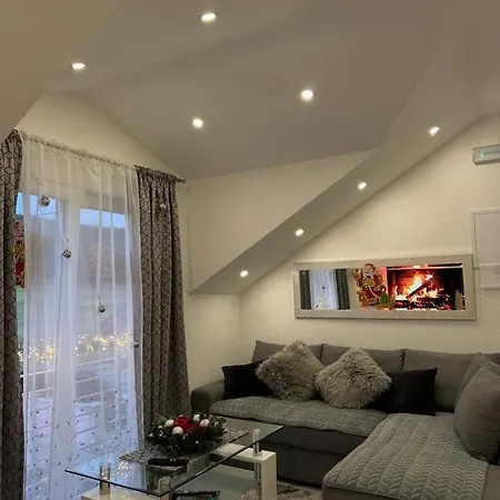 Luxury Apartment Megy Otočac Exterior foto